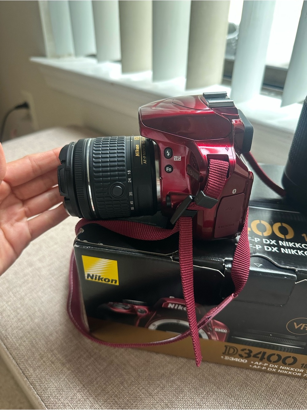 Nikon D3400 DSLR Camera with 18-55mm and 70-300mm Lenses & photographer backpack - Picture 4 of 15